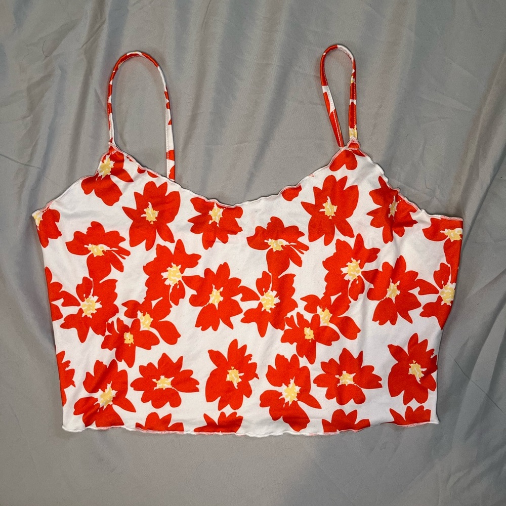 SHEIN Red Floral Cropped Tank
